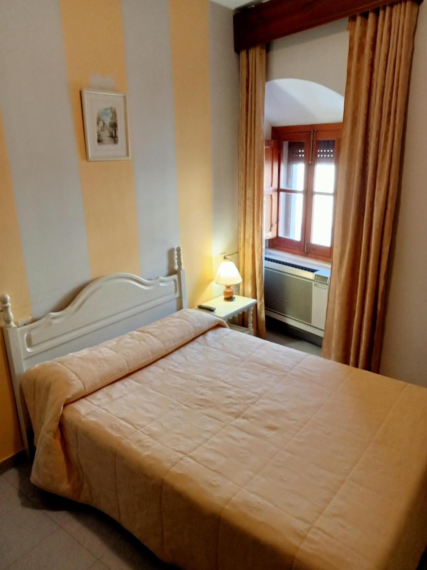 Hostal Trujillo Buitenkant foto