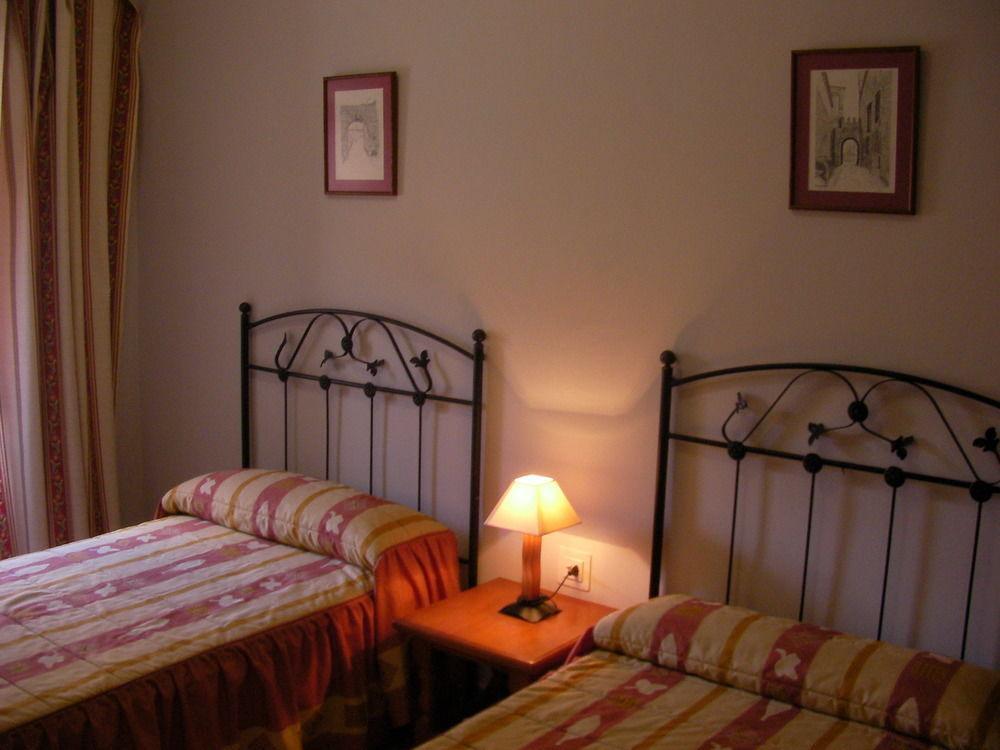 Hostal Trujillo Buitenkant foto
