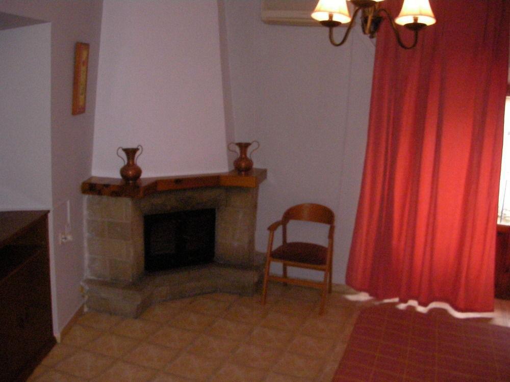 Hostal Trujillo Buitenkant foto